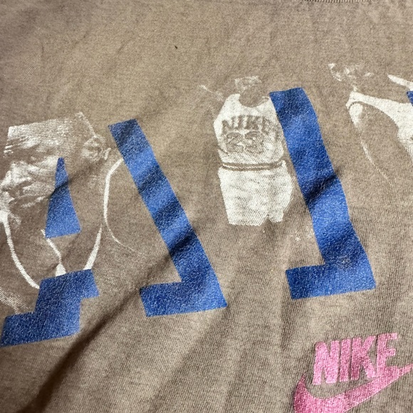 Late 80’s Nike Air Shirt with Michael Jordan. Tag hints at 87-89 production. - Picture 2 of 5
